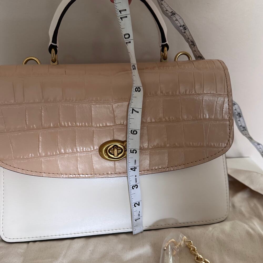 Coach Parker Top Handle 32 Bag Tan Cream Croc Embossed Ginny & Georgia Rare - Picture 11 of 16